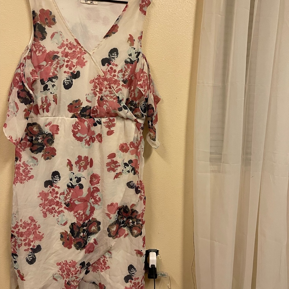 Floral high low (mock) wrap dress!